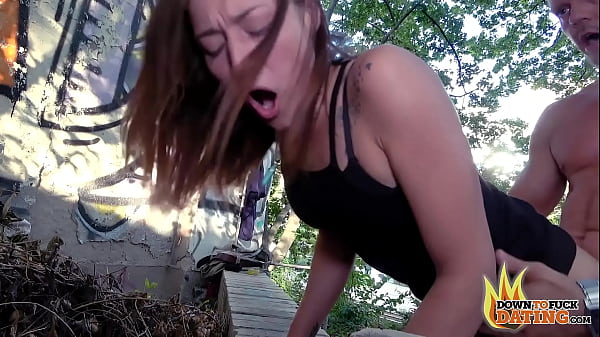 PublicSexDate: Natural Mina Creampied in the Park